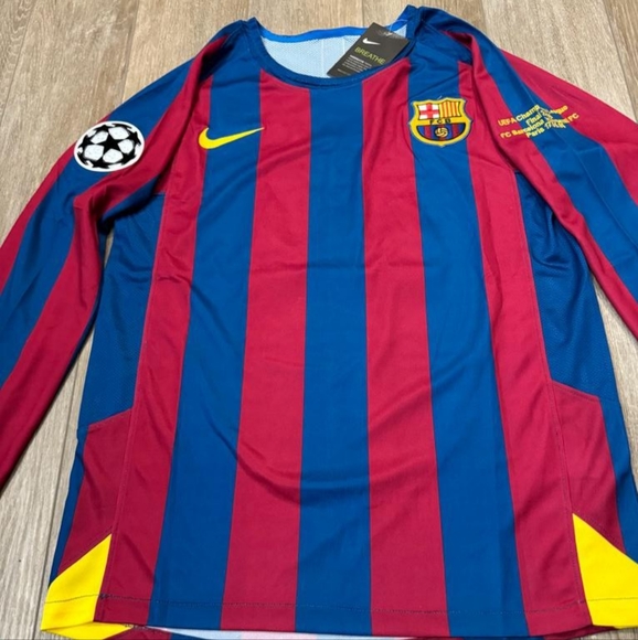 Jersey Soccer Version Retro Team Barcelona Ronaldinho#10 Long Sleeve - Picture 6 of 8